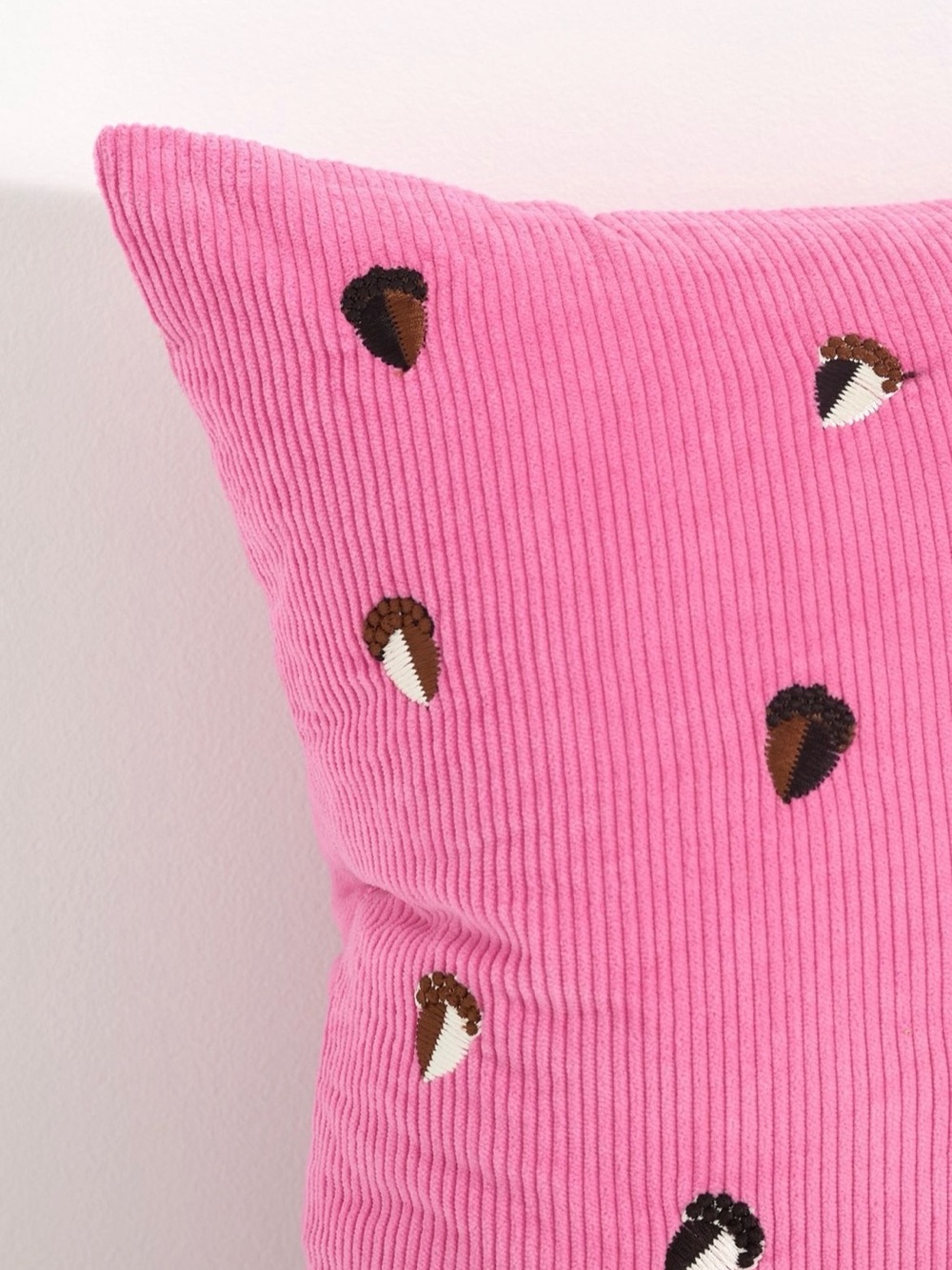 Anthropologie Pillow Acorn Velvet Corduroy Embroidered 18x18 Pink NWT Rare